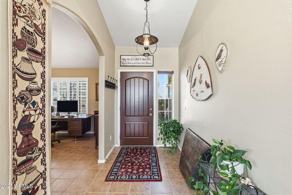 Image 11 of property listing at 5860 E BLUE OAK Court, Hereford, AZ 85615