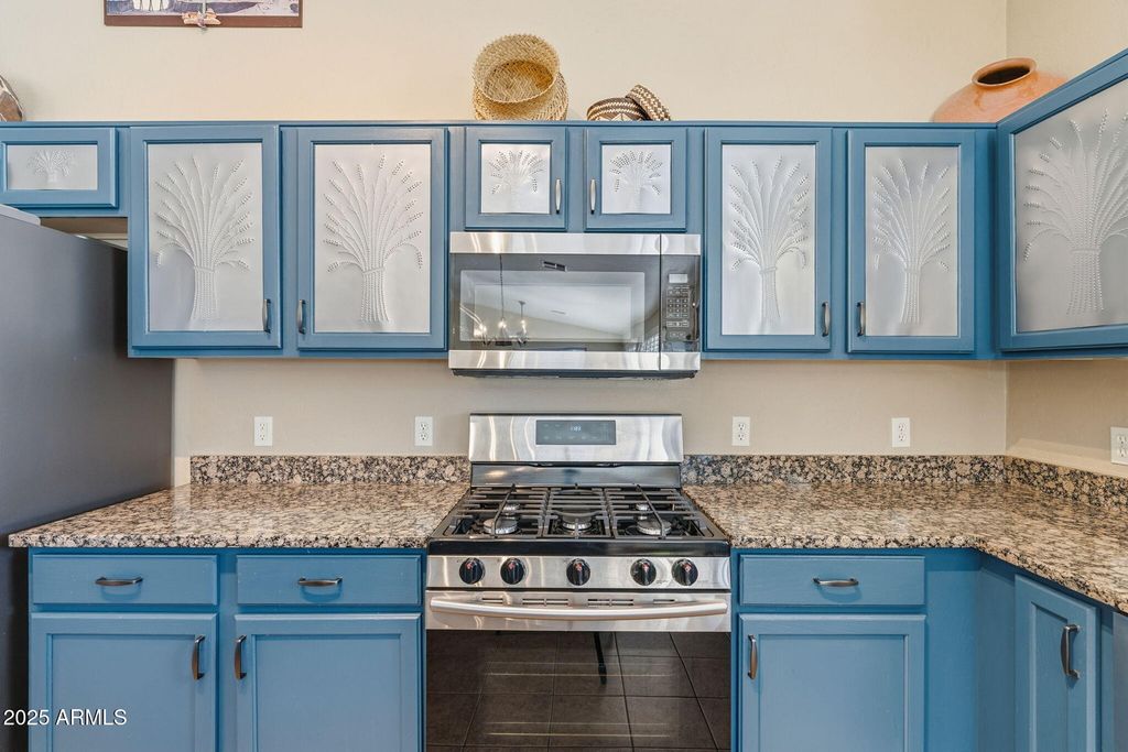 Image 22 of property listing at 5860 E BLUE OAK Court, Hereford, AZ 85615