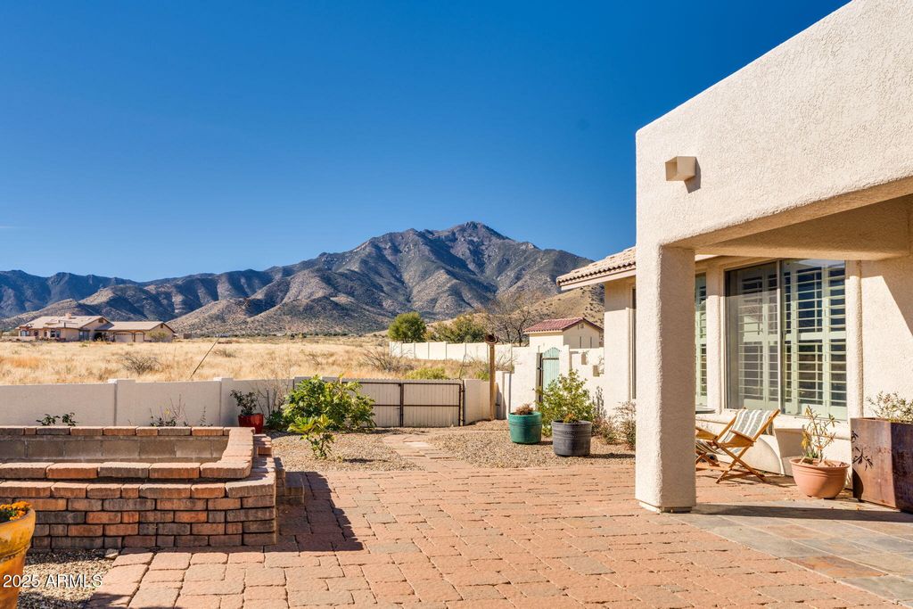 Image 39 of property listing at 5860 E BLUE OAK Court, Hereford, AZ 85615