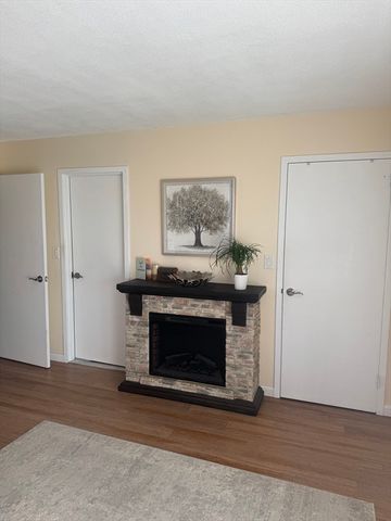 1004 Paradise Road 3N, Swampscott, MA 01907