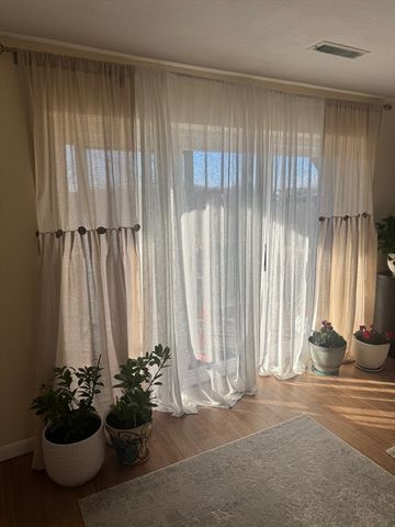 1004 Paradise Road 3N, Swampscott, MA 01907