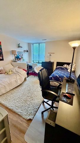 1004 Paradise Road 3N, Swampscott, MA 01907