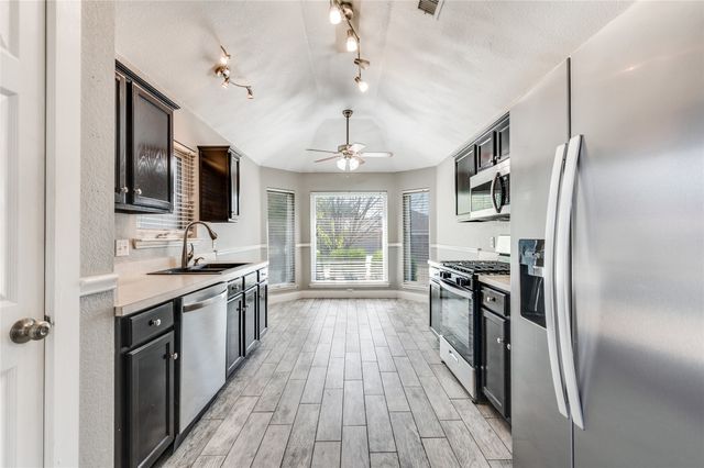 600 Jamie Lane, Mansfield, TX 76063