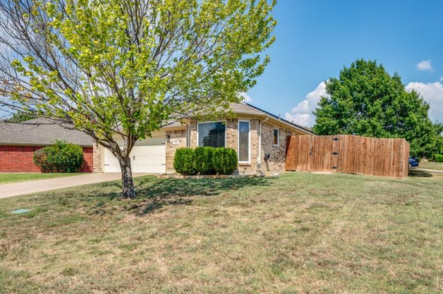 600 Jamie Lane, Mansfield, TX 76063