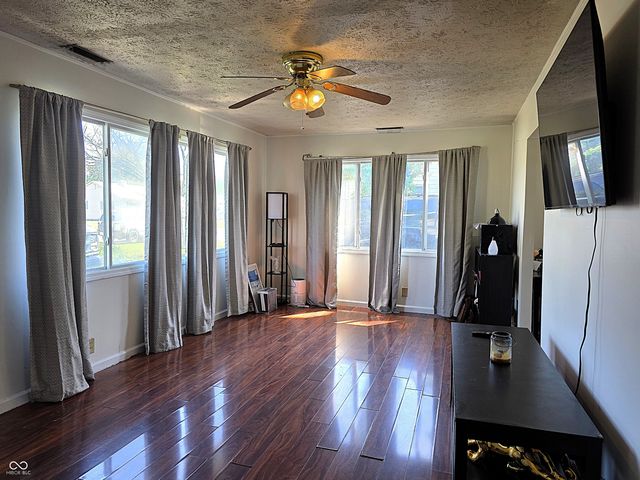 504 Carol Drive, Greenwood, IN 46143