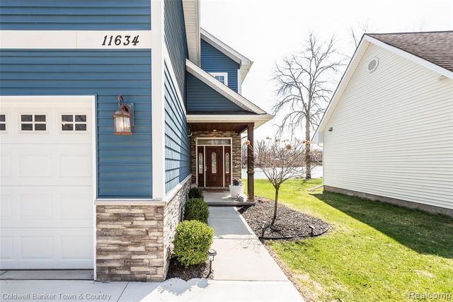 11634 Island Court, Hartland, MI 48353