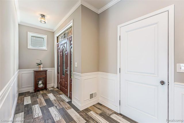11634 Island Court, Hartland, MI 48353
