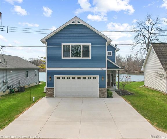 11634 Island Court, Hartland, MI 48353