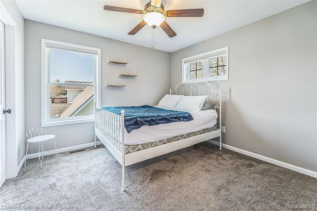 11634 Island Court, Hartland, MI 48353