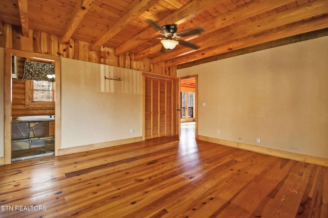 587 Flat Fork Rd, Wartburg, TN 37887