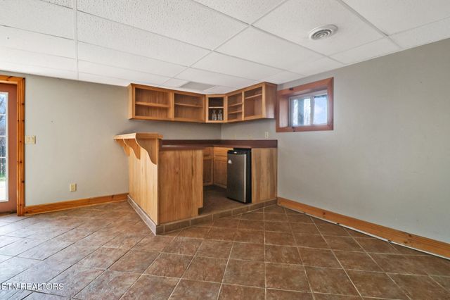 587 Flat Fork Rd, Wartburg, TN 37887