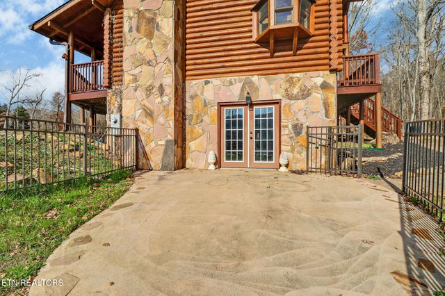 587 Flat Fork Rd, Wartburg, TN 37887