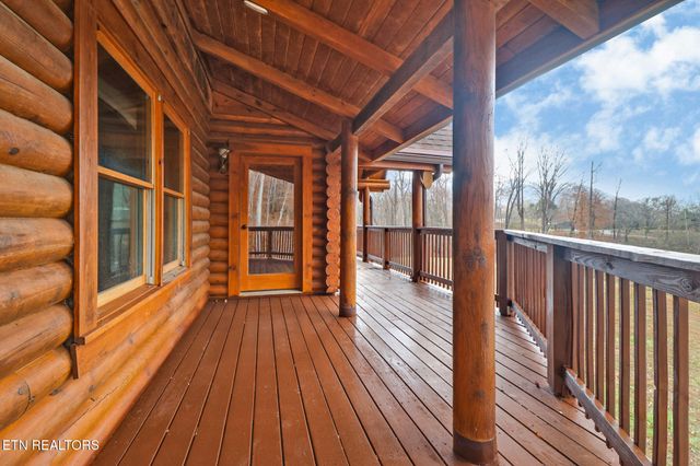 587 Flat Fork Rd, Wartburg, TN 37887