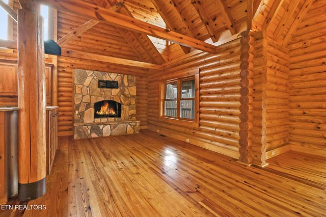 587 Flat Fork Rd, Wartburg, TN 37887