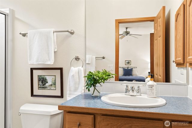 8232 Bainbridge Loop NE, Lacey, WA 98516