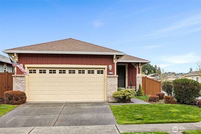 8232 Bainbridge Loop NE, Lacey, WA 98516