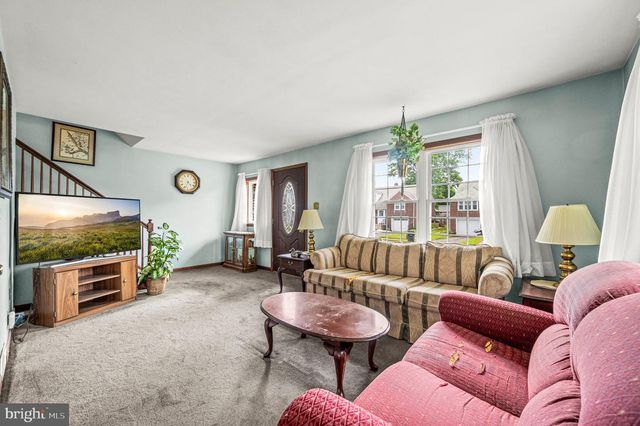 1460 SUNSET DR, Pottstown, PA 19464