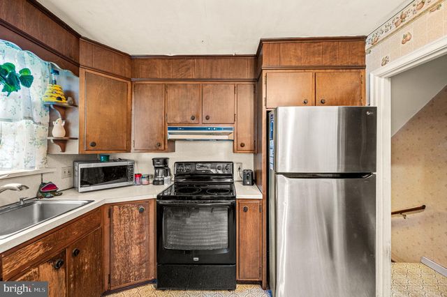 1460 SUNSET DR, Pottstown, PA 19464