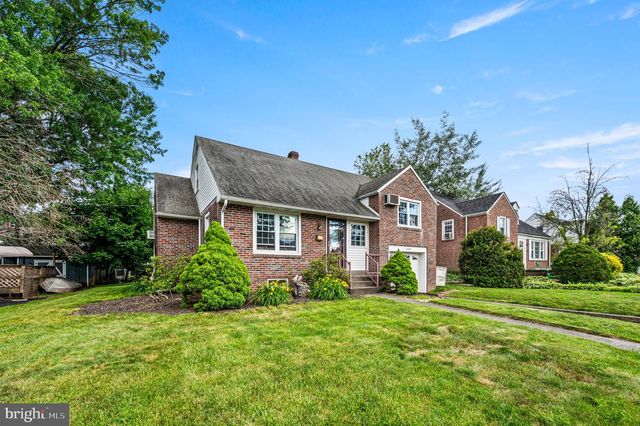 1460 SUNSET DR, Pottstown, PA 19464
