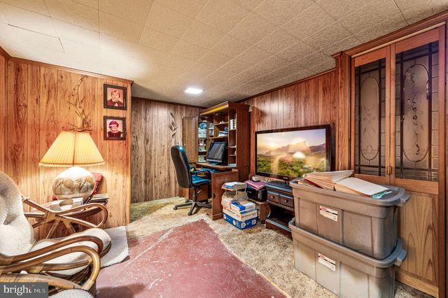 1460 SUNSET DR, Pottstown, PA 19464