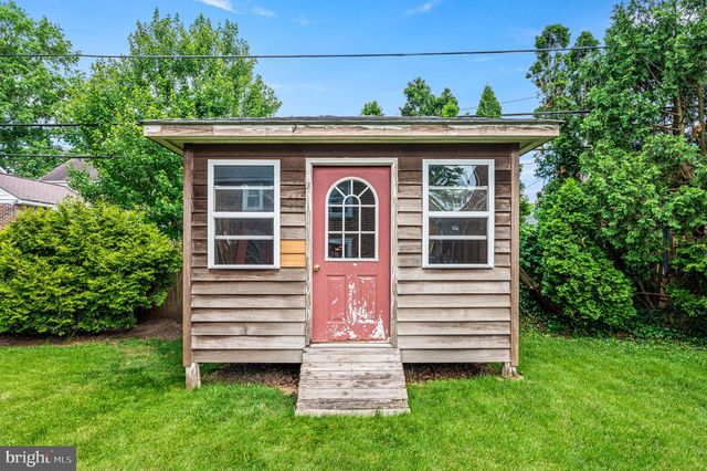 1460 SUNSET DR, Pottstown, PA 19464
