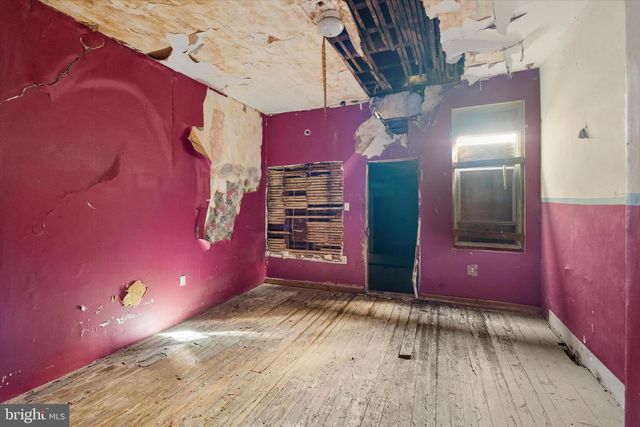 4030 W GIRARD AVE, Philadelphia, PA 19104