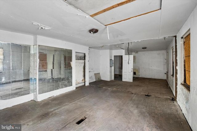 4030 W GIRARD AVE, Philadelphia, PA 19104