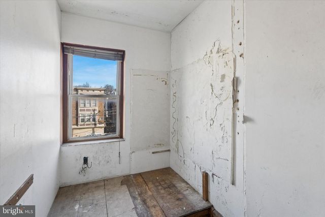 4030 W GIRARD AVE, Philadelphia, PA 19104