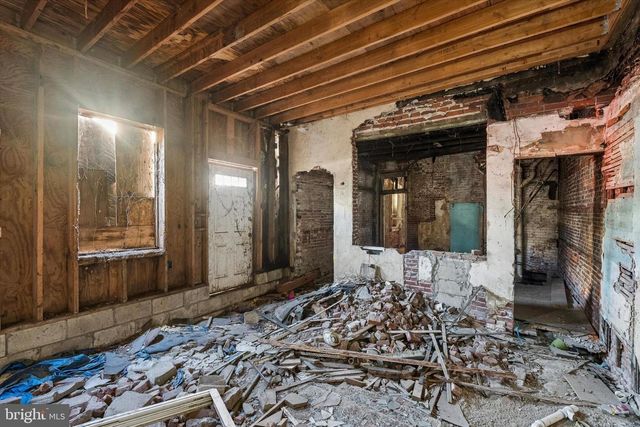 4030 W GIRARD AVE, Philadelphia, PA 19104