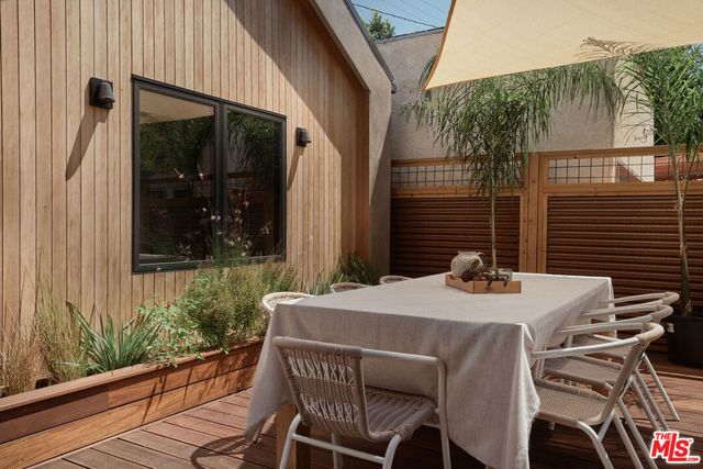 534 N Bronson Avenue, Los Angeles, CA 90004