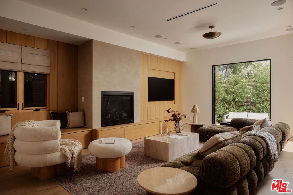 534 N Bronson Avenue, Los Angeles, CA 90004 — photo 5