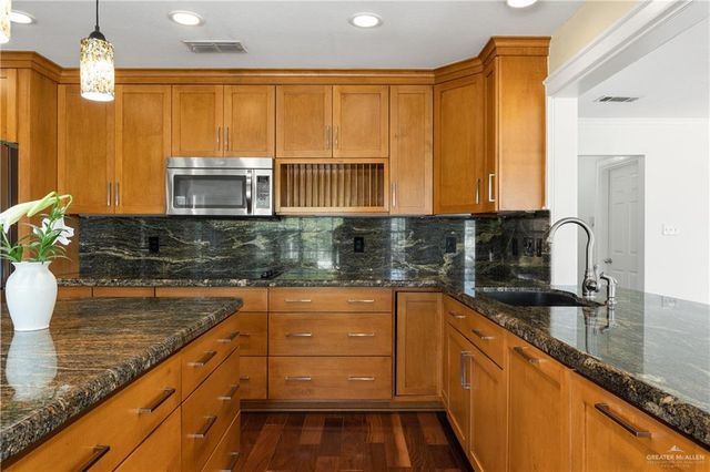 3306 Pebble Beach Drive, Harlingen, TX 78550