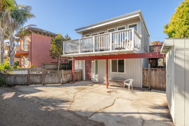 360 36th Avenue, Santa Cruz, CA 95062