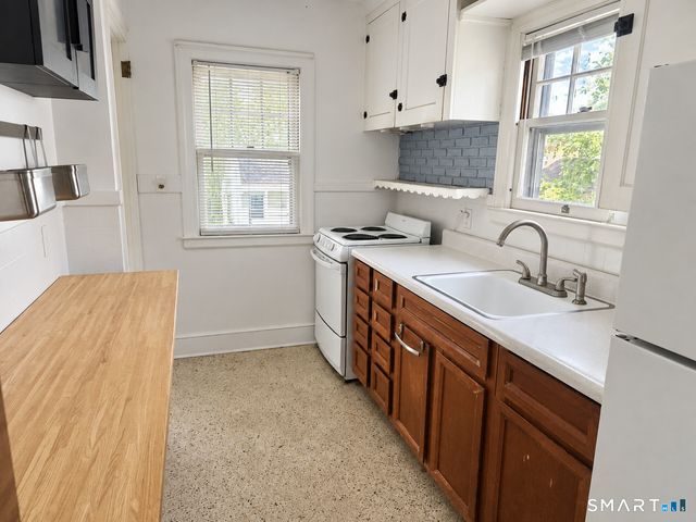 43 McKenzie Street, Middletown, CT 06457
