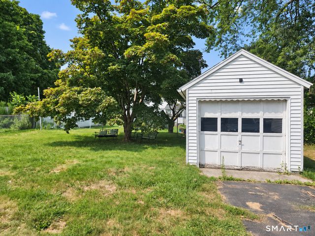 43 McKenzie Street, Middletown, CT 06457