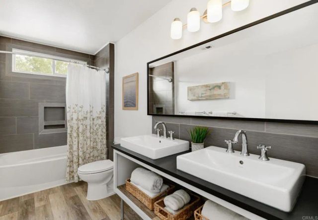 2278 Bautista Avenue, Vista, CA 92084