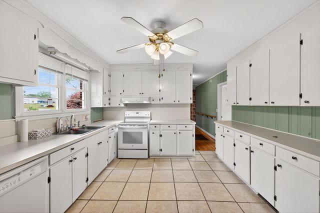 18 Chestnut Avenue, Denmark, SC 29042