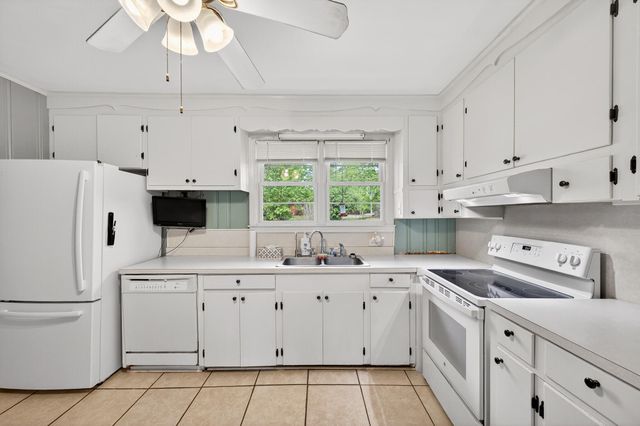 18 Chestnut Avenue, Denmark, SC 29042