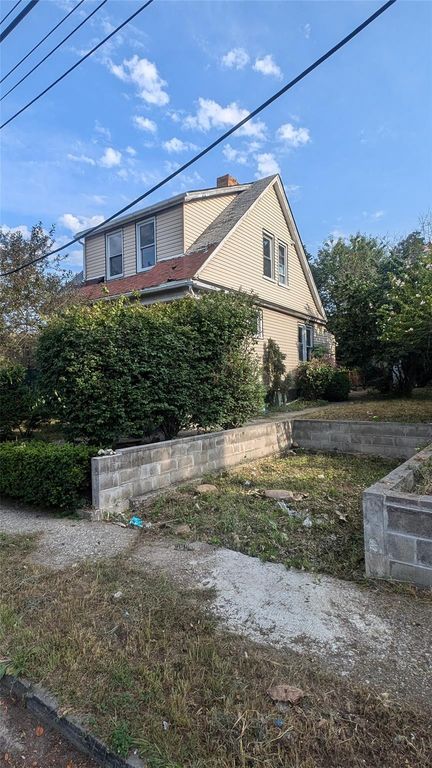 9 Roanoke Street, Yonkers, NY 10710