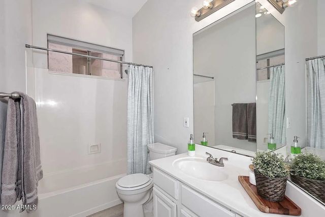 7631 E LOS GATOS Drive, Scottsdale, AZ 85255