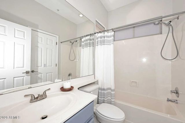 7631 E LOS GATOS Drive, Scottsdale, AZ 85255