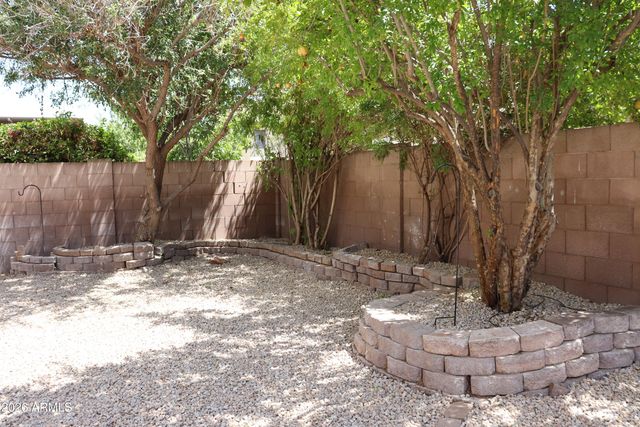 7631 E LOS GATOS Drive, Scottsdale, AZ 85255
