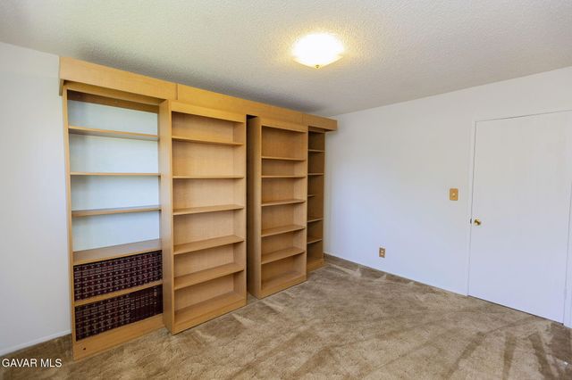 646 E Pillsbury Street, Lancaster, CA 93535
