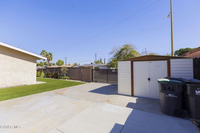 646 E Pillsbury Street, Lancaster, CA 93535