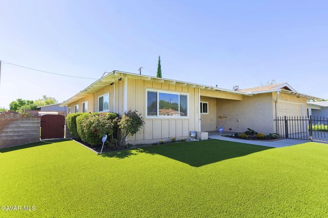 646 E Pillsbury Street, Lancaster, CA 93535