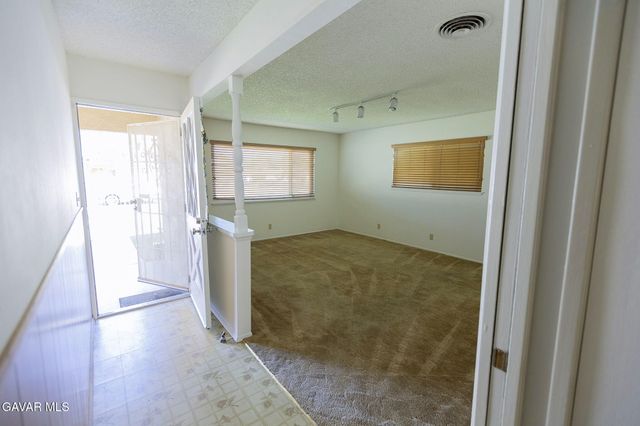 646 E Pillsbury Street, Lancaster, CA 93535