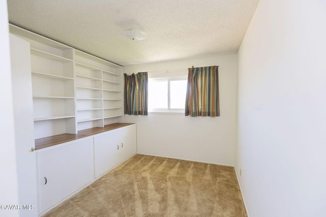 646 E Pillsbury Street, Lancaster, CA 93535