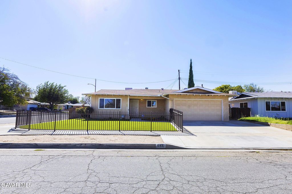 646 E Pillsbury Street, Lancaster, CA 93535