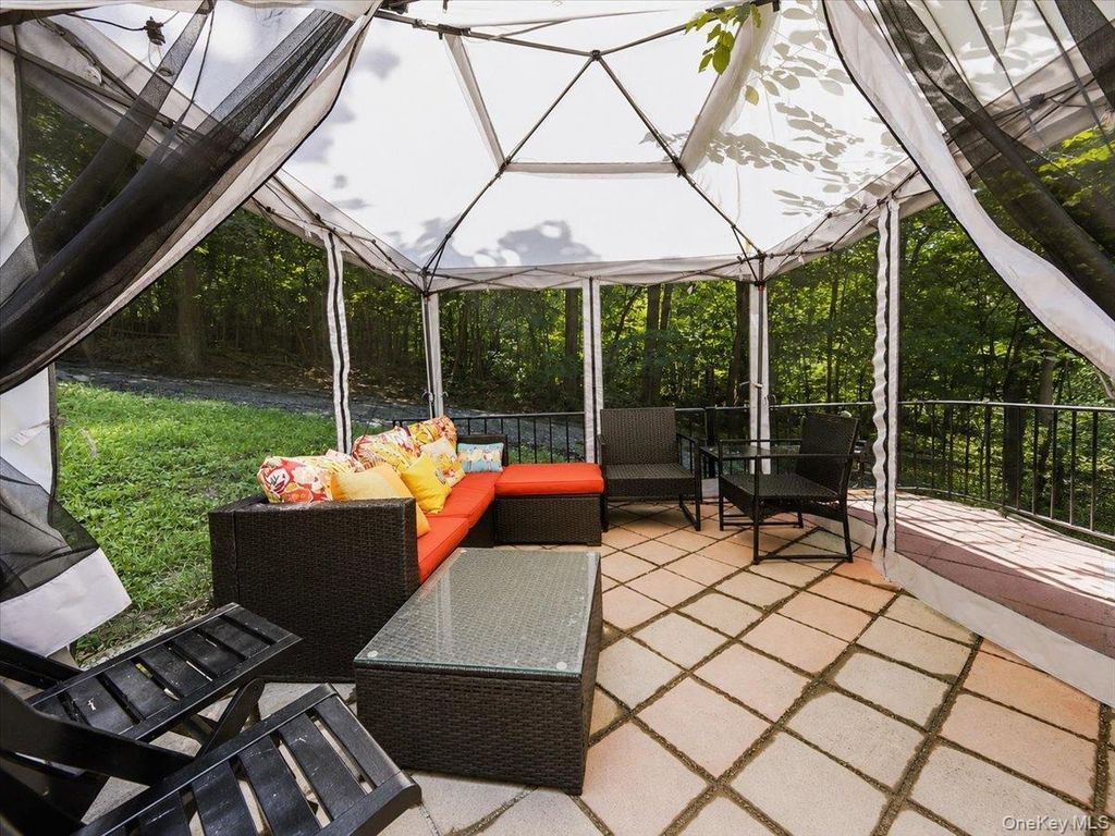 23 Sunrise Trail, Monroe, NY 10950 — photo 4