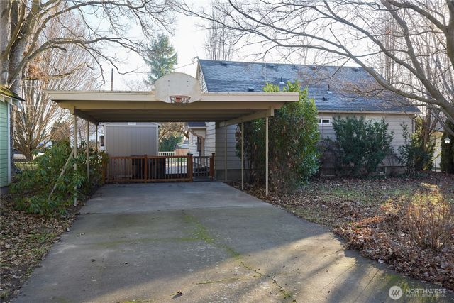 123 E Maple Street, Walla Walla, WA 99362